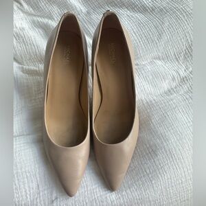MICHAEL Michael Kors Beige Pointed-Toe Leather Heels